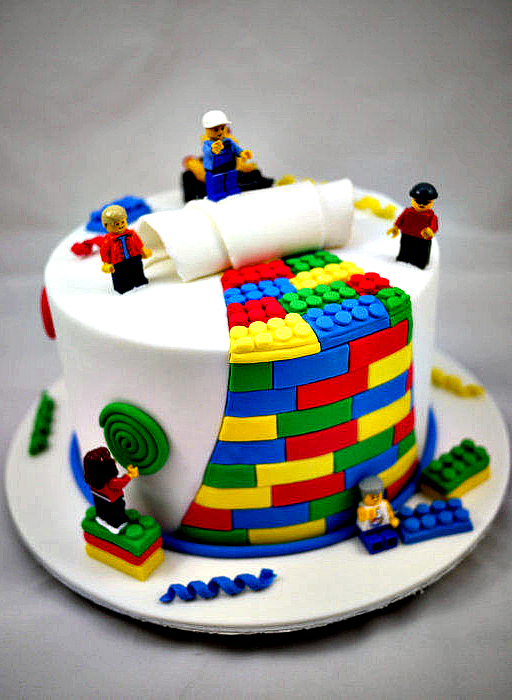 Professional-lego-cake-idea