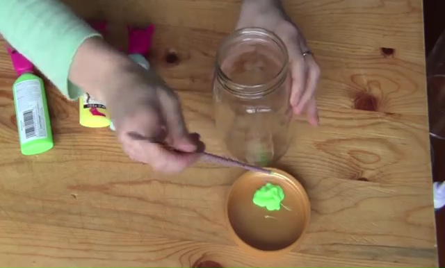 DIY Glow in Dark Storage Jar (3)