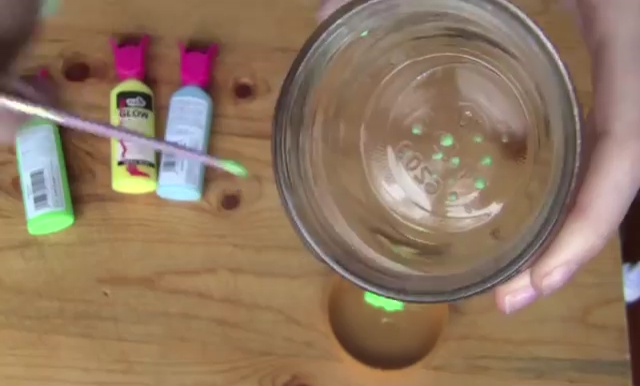 DIY Glow in Dark Storage Jar (4)
