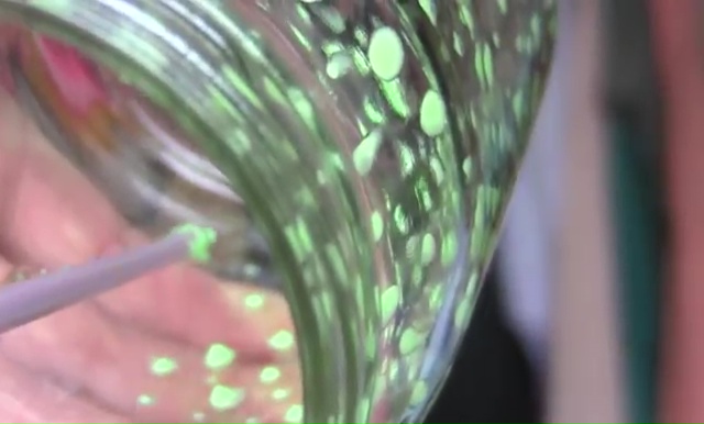 DIY Glow in Dark Storage Jar (7)