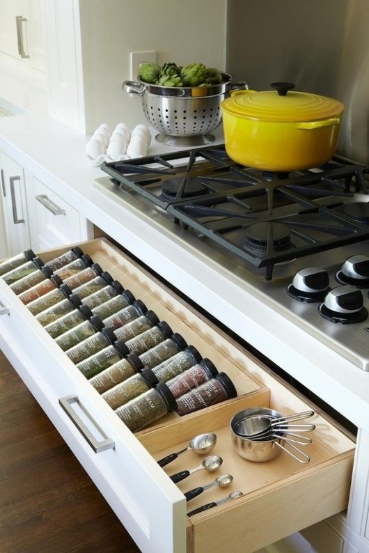 DIY-Kitchen-storage