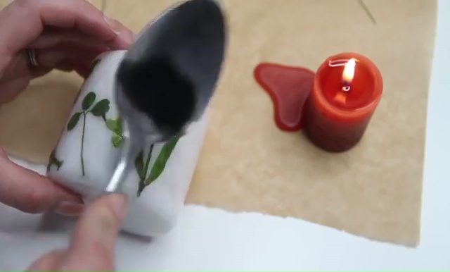 DIY Pressed flower candles (12)