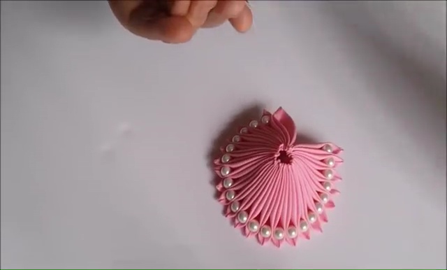 How to Ribbon Flower with Pearl Beads (22)