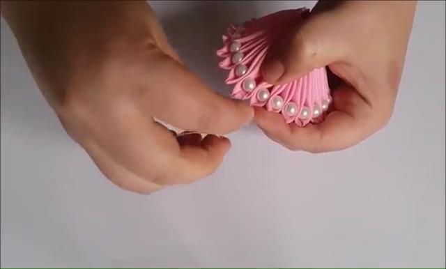 How to Ribbon Flower with Pearl Beads (23)