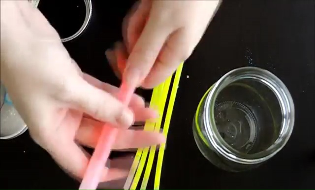 How to make a DIY Fairy Glow Jar (5)