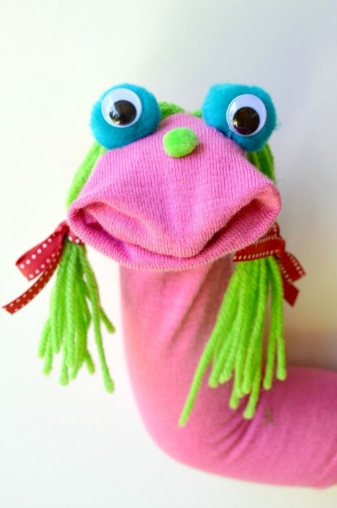 DIY-How-to-make-sock-puppets