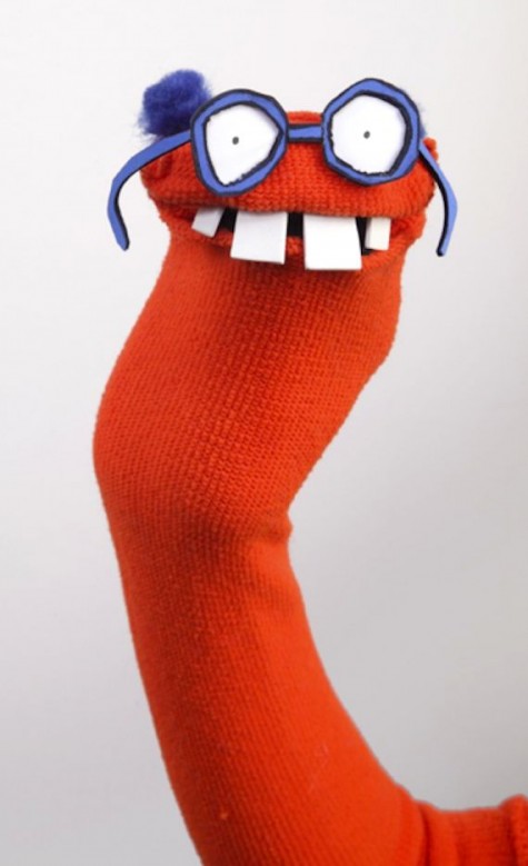 DIY-How-to-make-sock-puppets