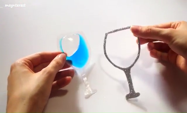 DIY Phone case with Wine glass water (37)