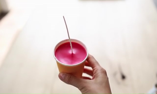 DIY how to make crayon watermelon candles (12)