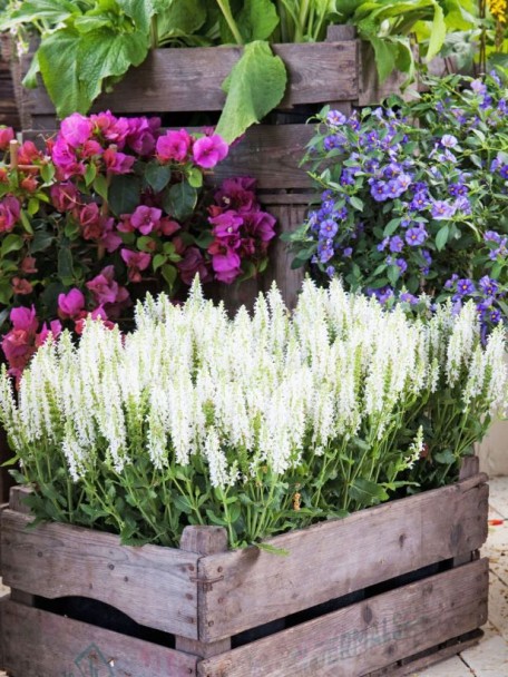 DIY recycled planter box