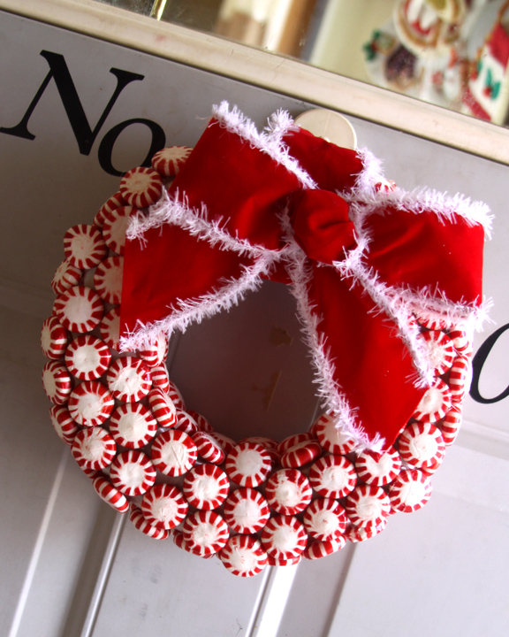 Warm &amp; Sweet Christmas Wreaths: #29 DIY Wreaths and Inspiration Ideas