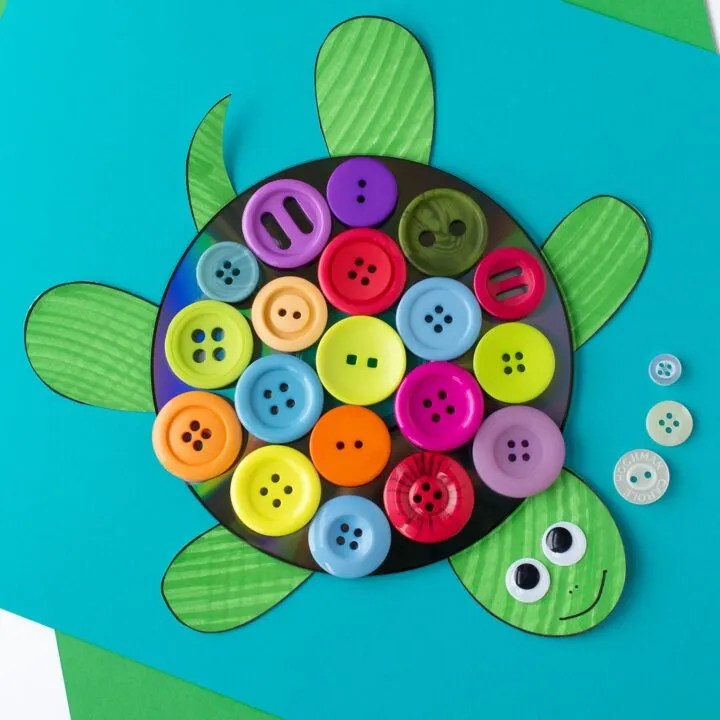 Recycle CDs and buttons to make turtle craft for ocean theme