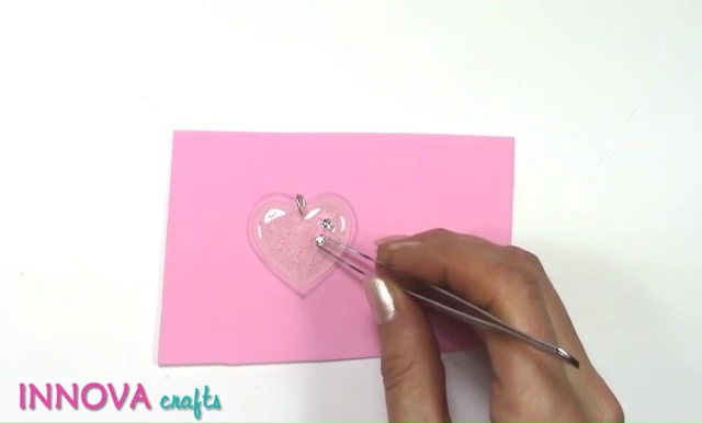 DIY Glue Gun Crafts How to make a Heart Pendant (12)