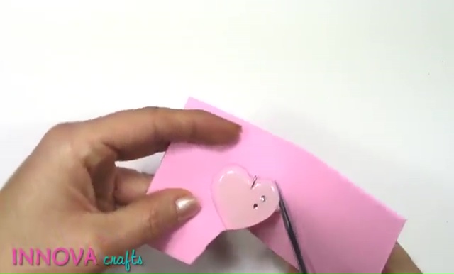 DIY Glue Gun Crafts How to make a Heart Pendant (14)