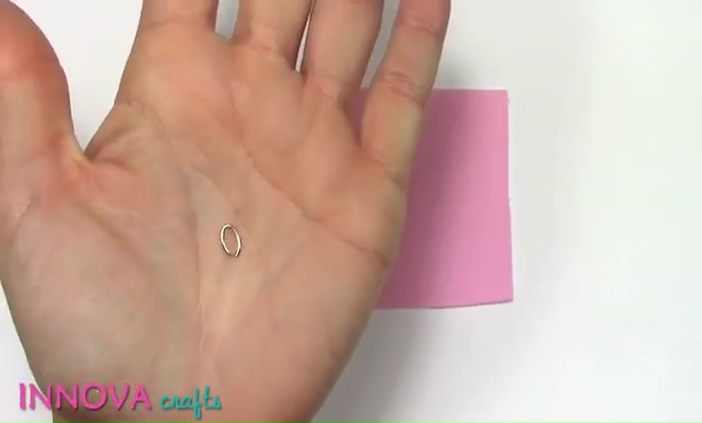 DIY Glue Gun Crafts How to make a Heart Pendant (4)