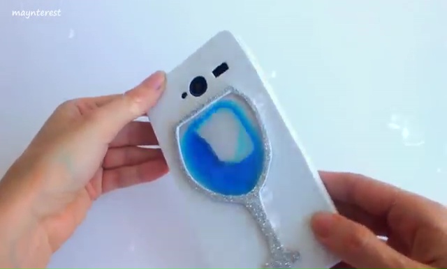 DIY Phone case with Wine glass water (1)
