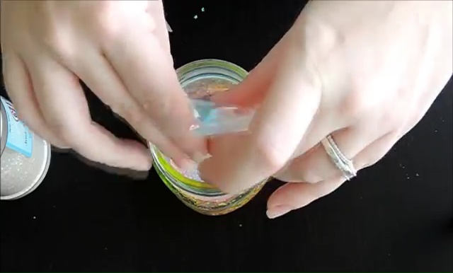 How to make a DIY Fairy Glow Jar (12)