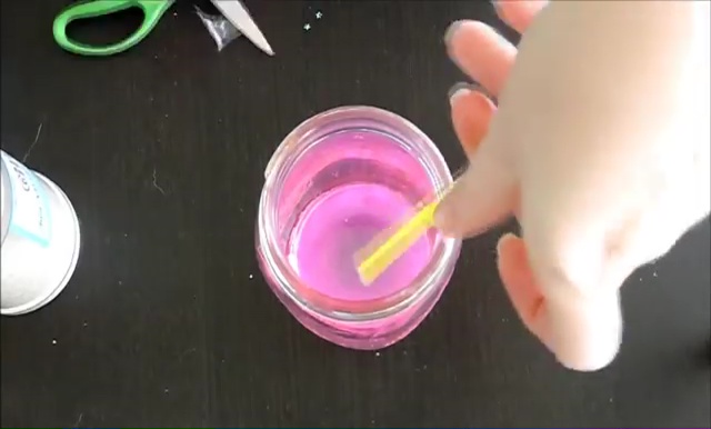 How to make a DIY Fairy Glow Jar (9)