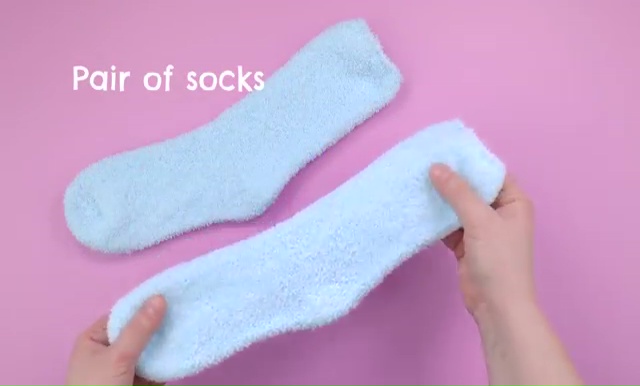 How to make a socks unicorn (1)