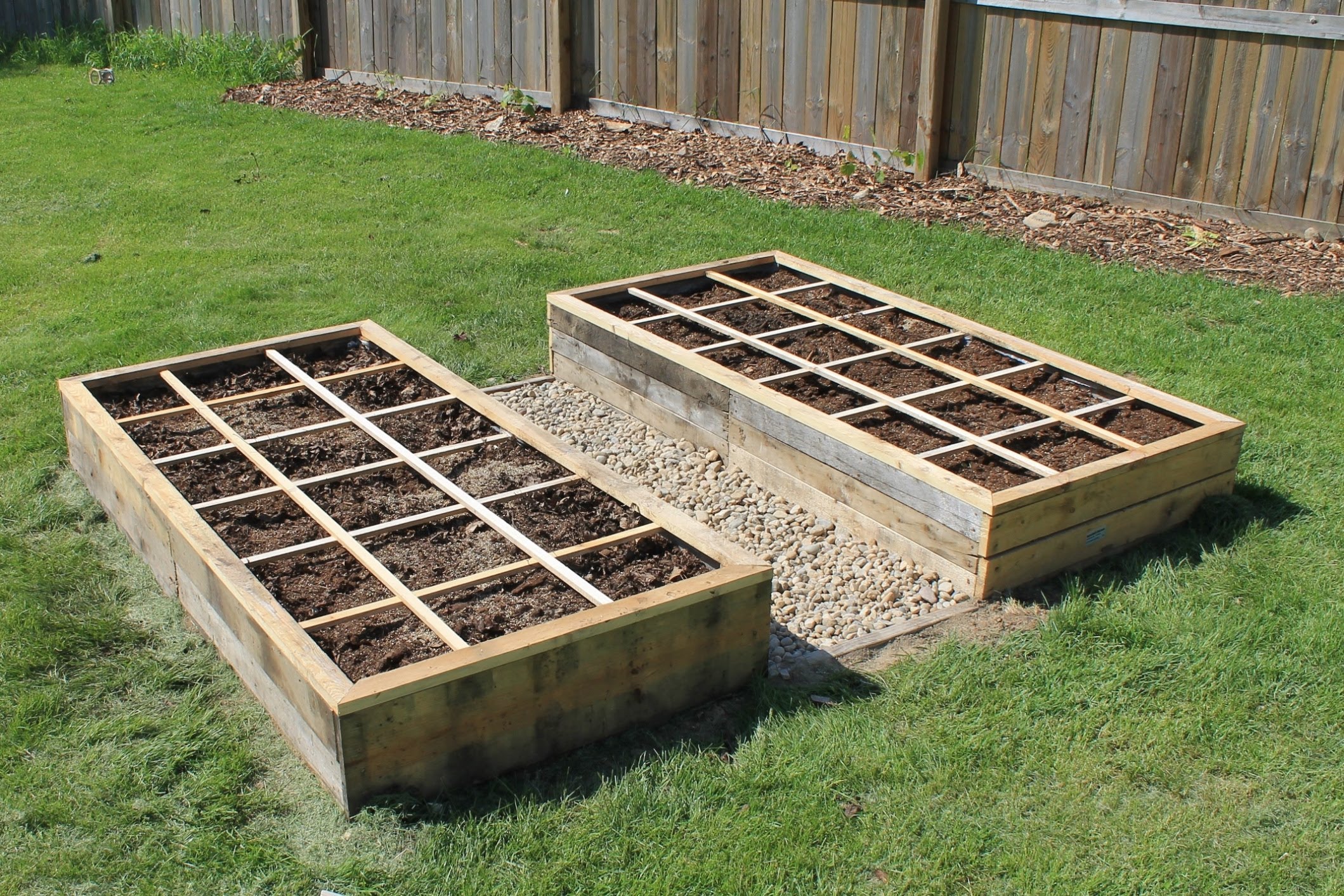 6 DIY Pallet Garden Ideas and Furniture for your Small