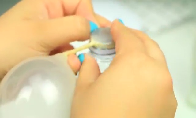 DIY Glitter Liquid Orbeez Stress Ball (10)