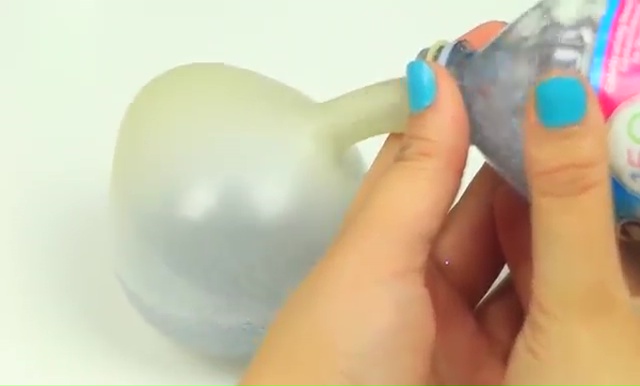 DIY Glitter Liquid Orbeez Stress Ball (11)