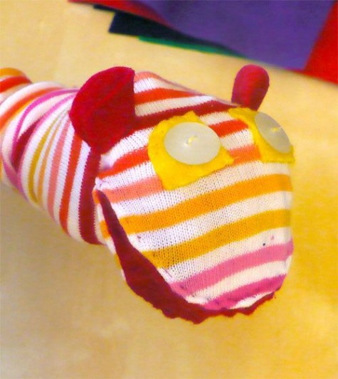 DIY-How-to-make-sock-puppets