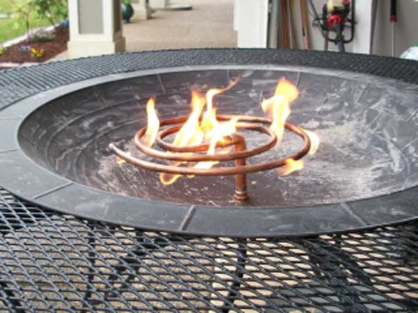 Build It Or Weld It 16 Warm Outdoor Stone And Metal Fire Pit Ideas