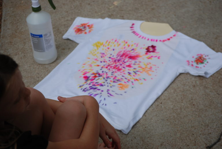 28 DIY Sharpie Tshirts, Shoes and Pillows ( Sharpie Love)